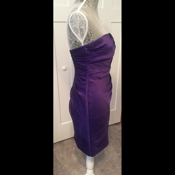••Donated••David’s Bridal • Elegant Bridesmaid Dress - Picture 2 of 5